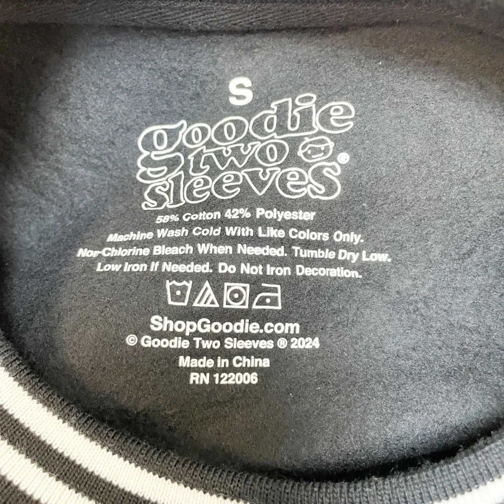Goodie Two Sleeves Men's Williamsburg Brooklyn 1986 Crewneck Pullover Black‎ S